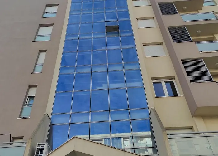 Allurian - Kvart * Podgorica